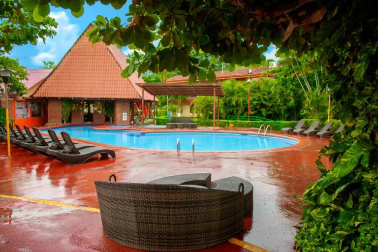 Hotel y Villas Nacazcol