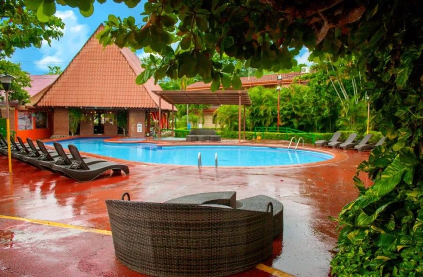 Hotel y Villas Nacazcol