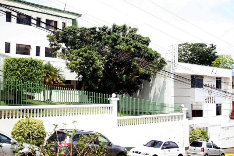 hotel casa cambranes lodge