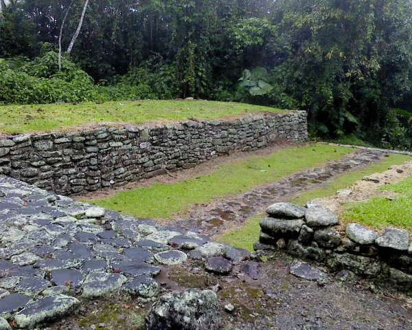 Monumento Nacional Guayabo (2)